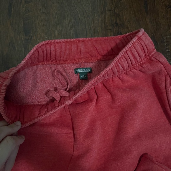 Red wash Los Angeles rhinestone sweats 💕 - Picture 3 of 4